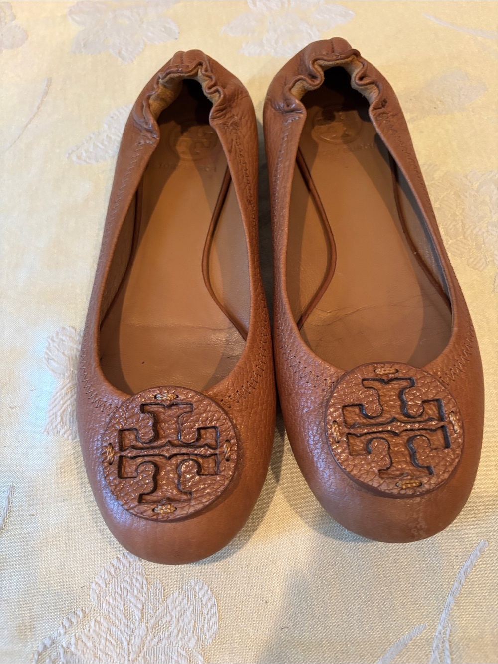 Tory Burch Minnie Travel Cognac Leather Logo Ballet Flats. Size 7